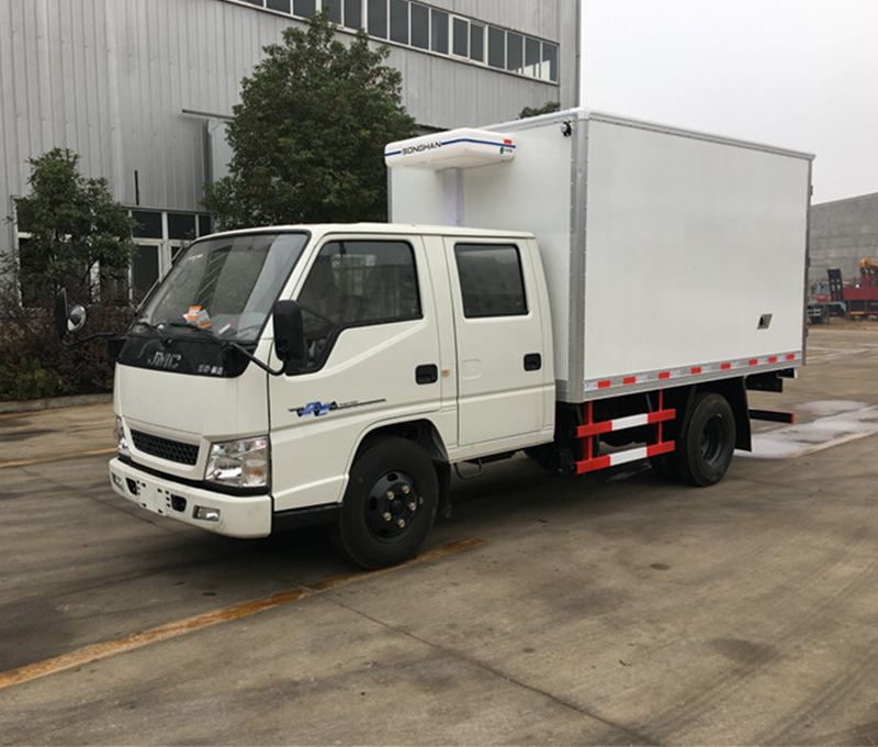 江鈴新順達雙排冷藏車