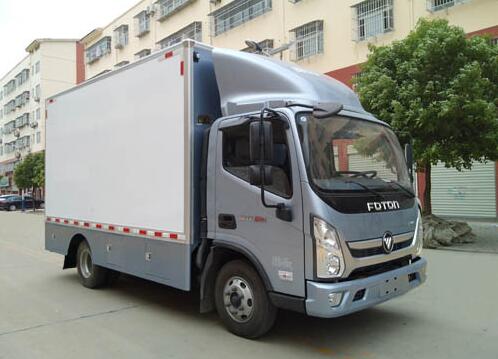 程力威牌CLW5040XWTB6型舞臺(tái)車(chē)